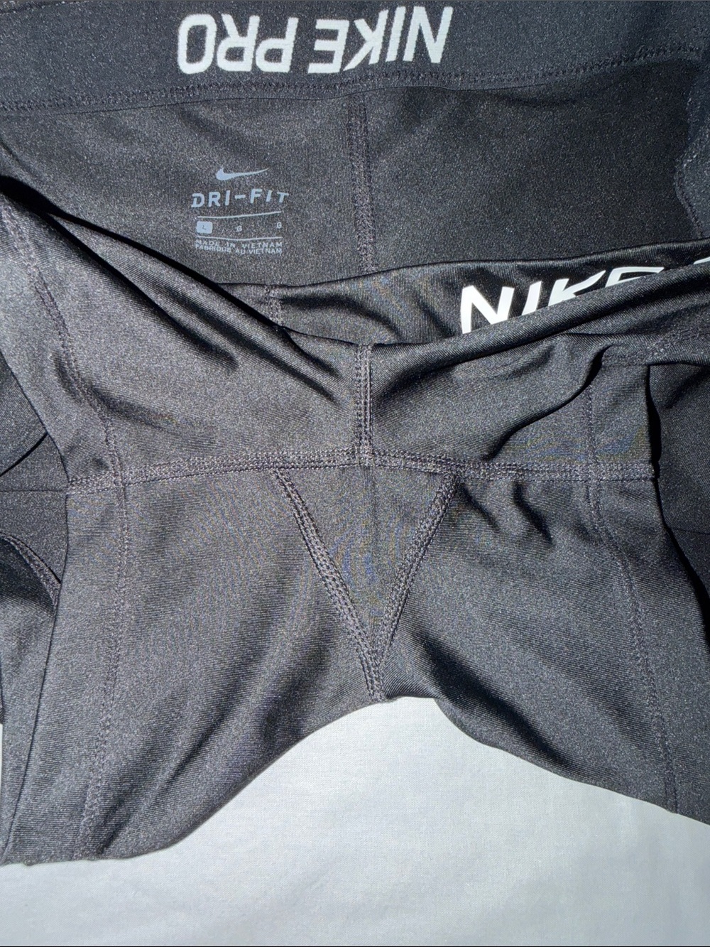 Nike Pro Black Women's Bike Shorts - Picture 4 of 6